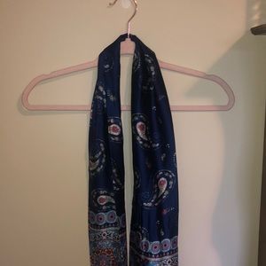 Beautiful hair scarf, barely warn.